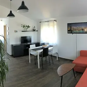 Fine & Shine Apartament