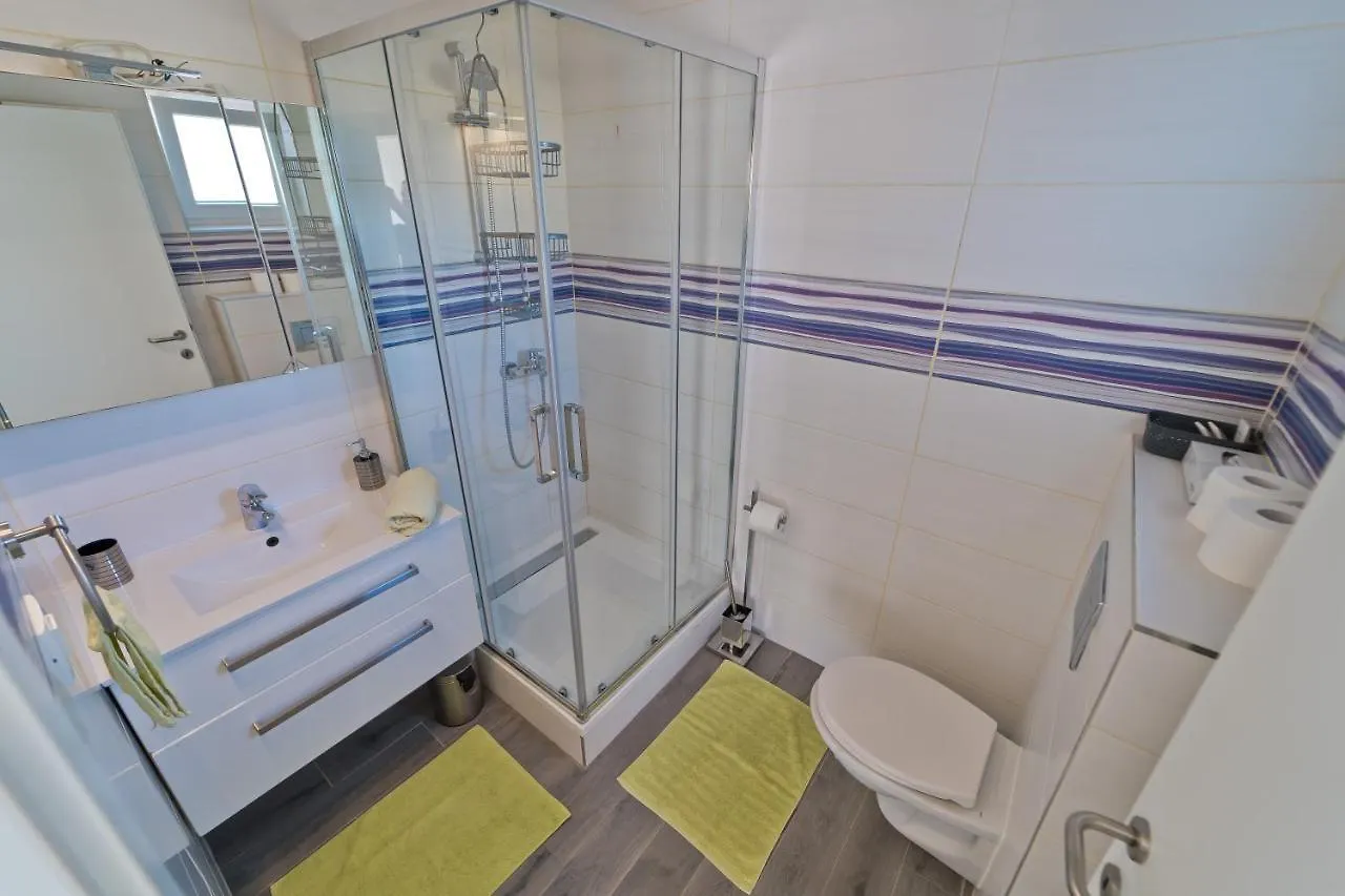 Villa Nal With Private Pool Near PUY Croácia