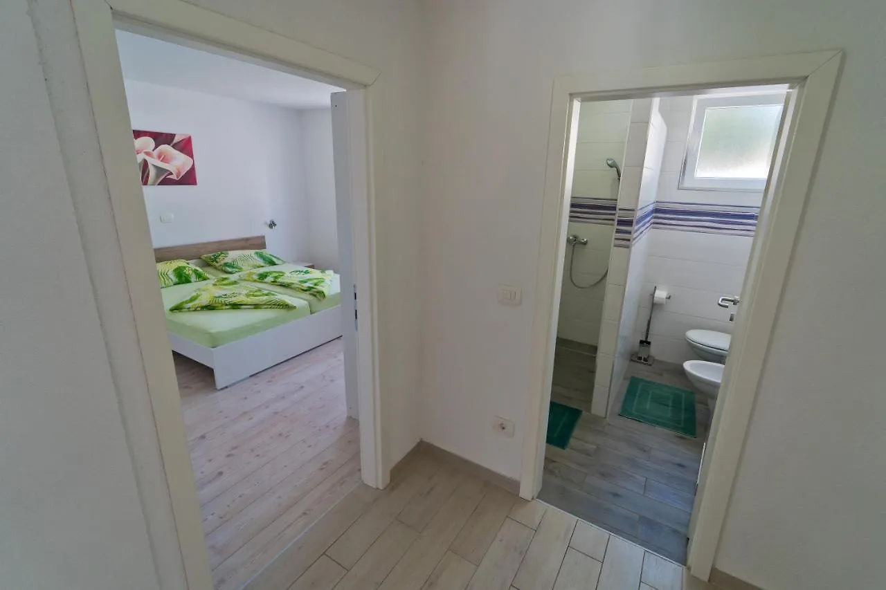 Villa Nal With Private Pool Near PUY